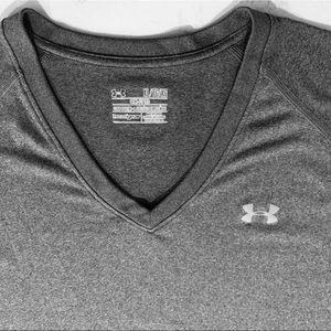 Women’s XL Under Armour athletic gray top shirt